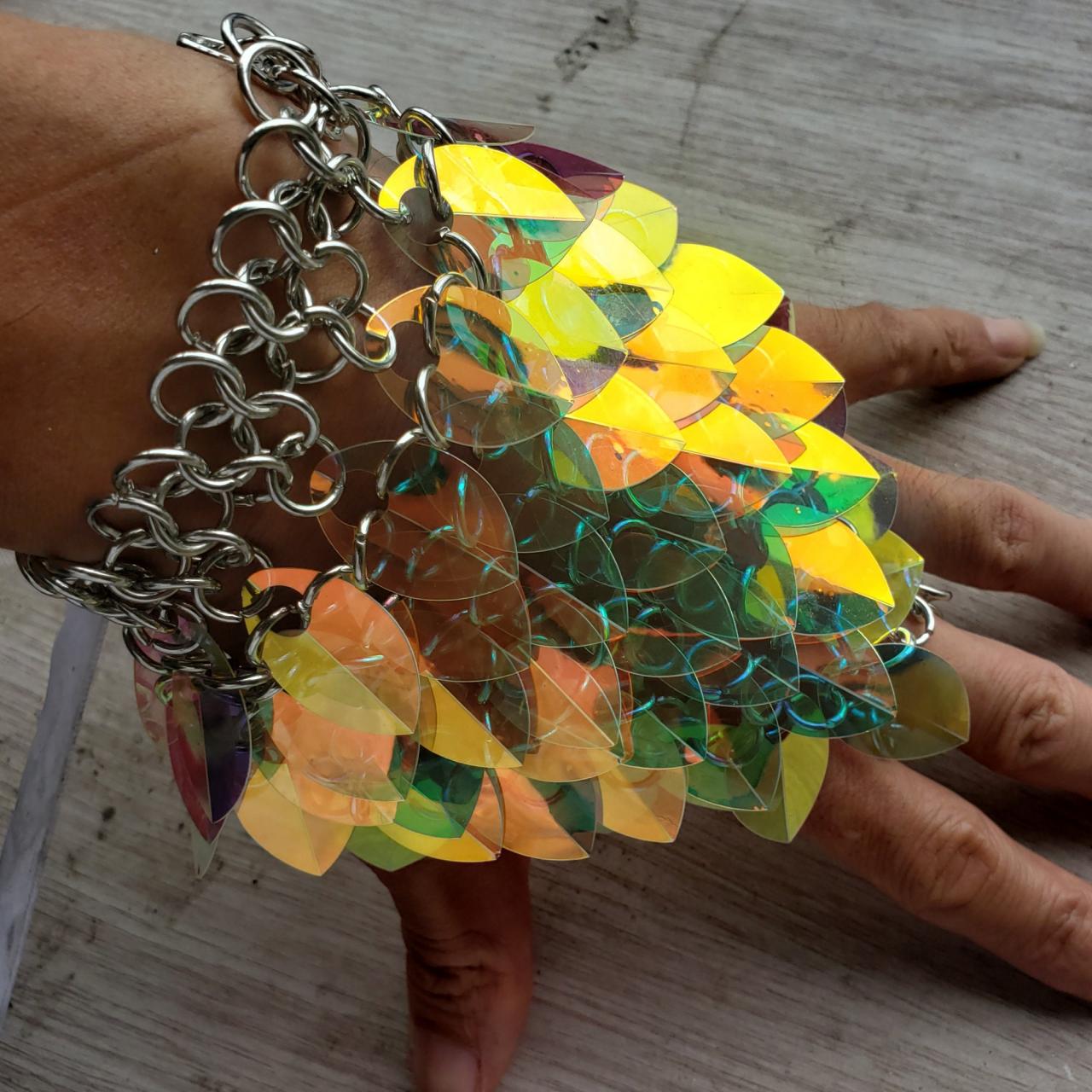 Iridescent Scalemaille Gloves,holographic Scale Mail Bracer,iridescent Dragon Scale Gloves,guard Bracer